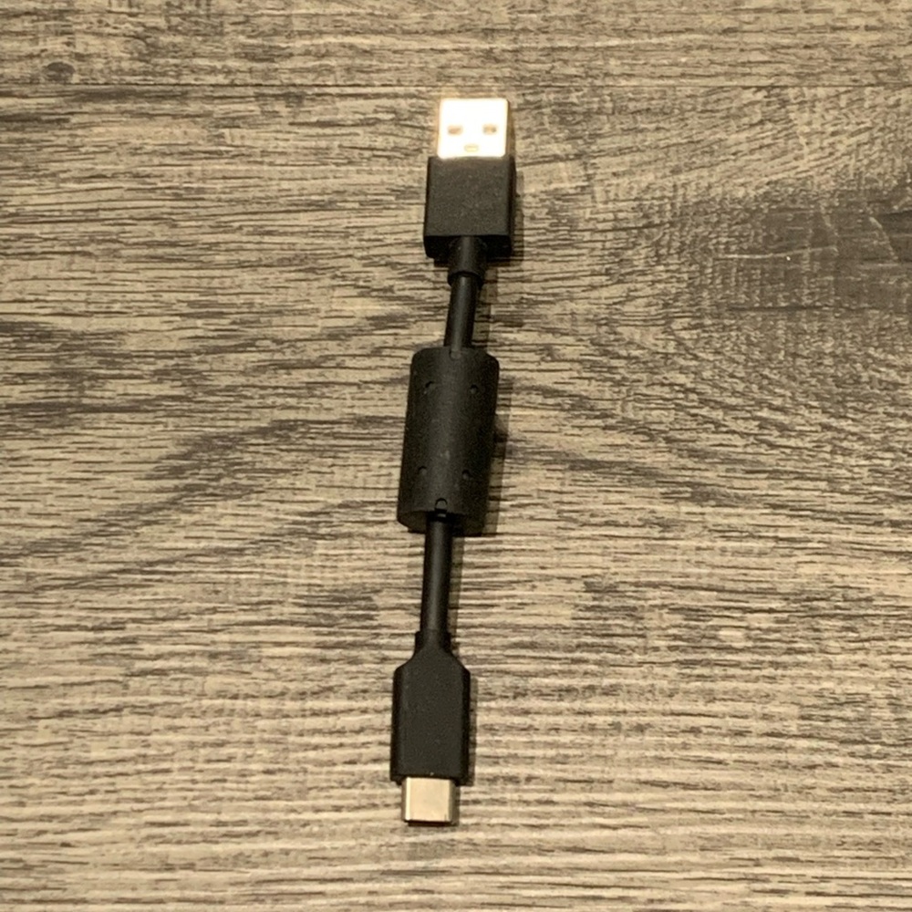 Whoop 4.0 battery charging cord